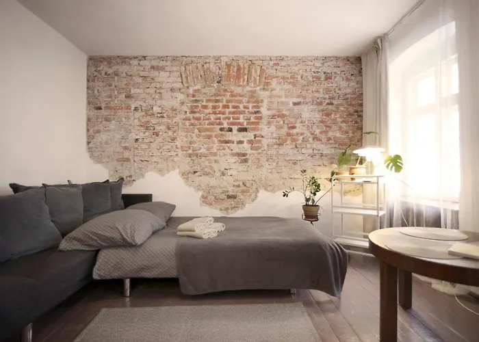 Vintage / Old Town / Center *